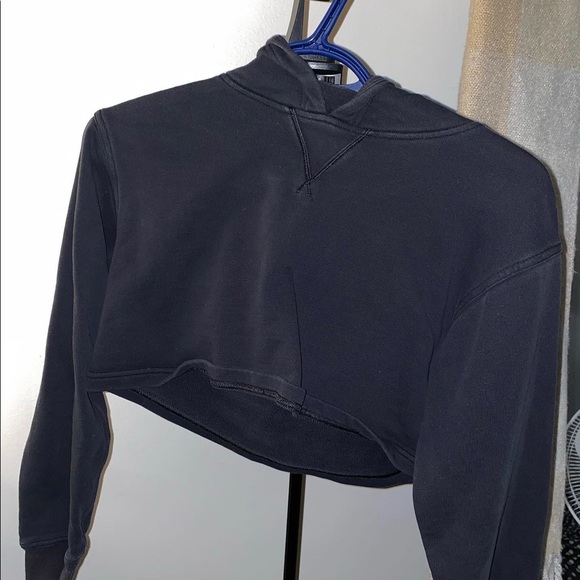 Lulu Crop Sweater - Picture 1 of 1